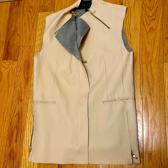 Armani Jeans Vest - Picture 1 of 8